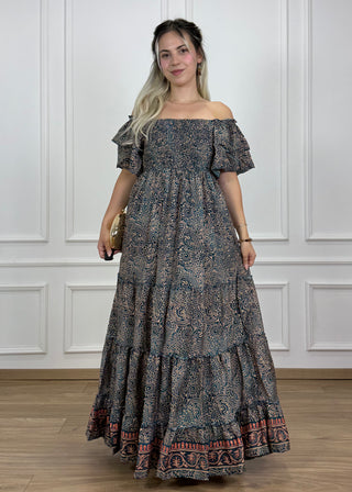 Gumírozott mellrészű maxi ruha