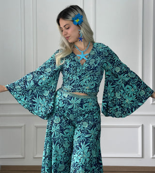 Bluză cu mâneci clopot