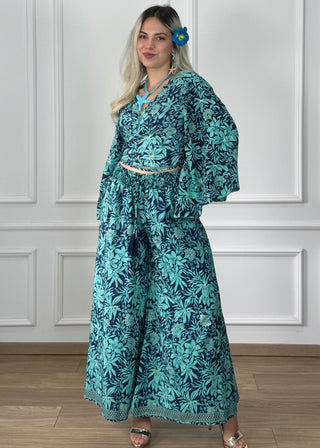 Pantaloni cu picioare largi