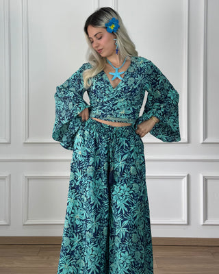 Bluză cu mâneci clopot