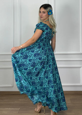 Kleid mit Wespentaille