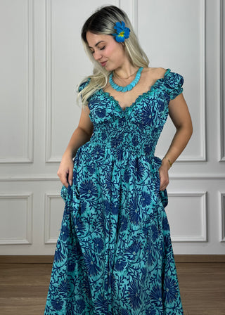 Kleid mit Wespentaille