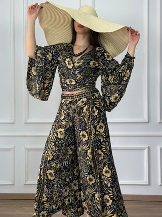 Bluză cu mâneci clopot