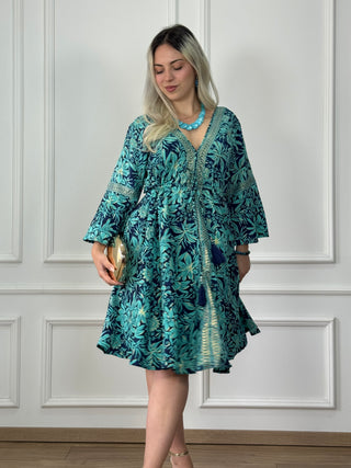 Short dress with drawstring at the waist