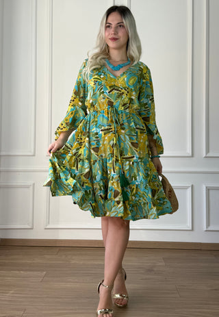 Fodros aljú megkötős ruha