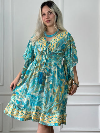 Rochie scurtă cu corset în zona pieptului