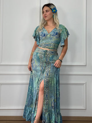 Langer Rock mit Schlitzen