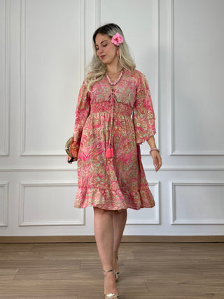 Rochie scurtă cu corset în zona pieptului