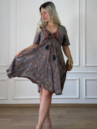 Maxi dress with sweetheart neckline