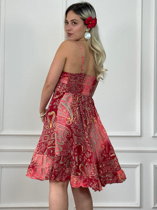 Rochie scurtă cu panglică