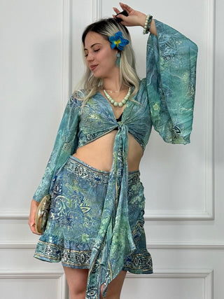 Bluză cu mâneci clopot