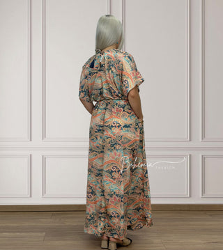 Maxikleid mit Kordelzug in der Taille