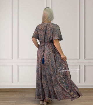 Maxikleid mit herzförmigem Ausschnitt